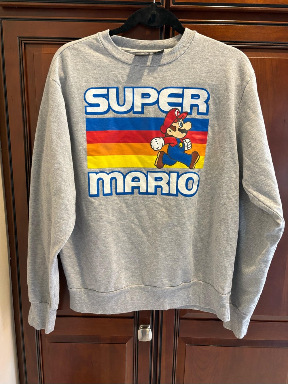 Nintendo Super Mario Bros. Graphic Sweatshirt  - M